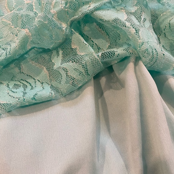 LuLaRoe Lucy lace skirt - Picture 3 of 5